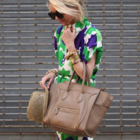 Diane Von Furstenberg Dresses & Skirts - Diane Von Furstenberg Shirt dress